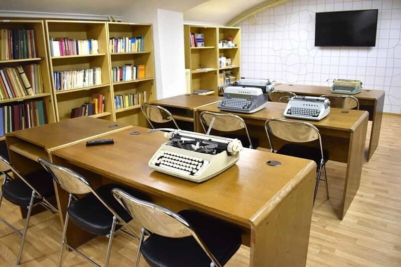 Koice: Guided Walking Tour with Museum Visits - Good To Know