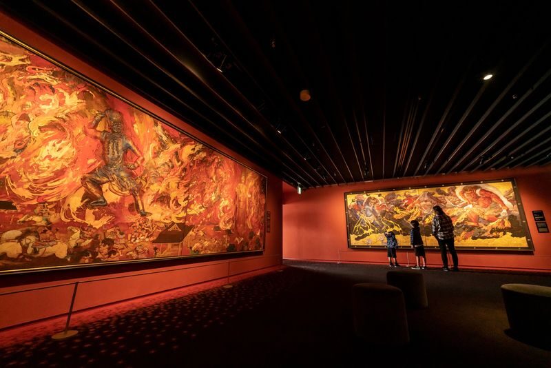 Koji Kinutani Tenku Art Museum Admission Ticket (Osaka) - A small museum with a big-screen opening