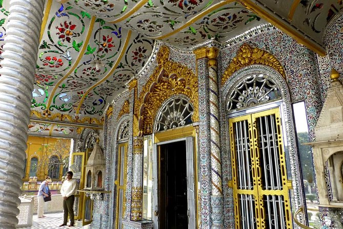Kolkata Private Monument & Religious Day Tour - Meeting and Pickup Details