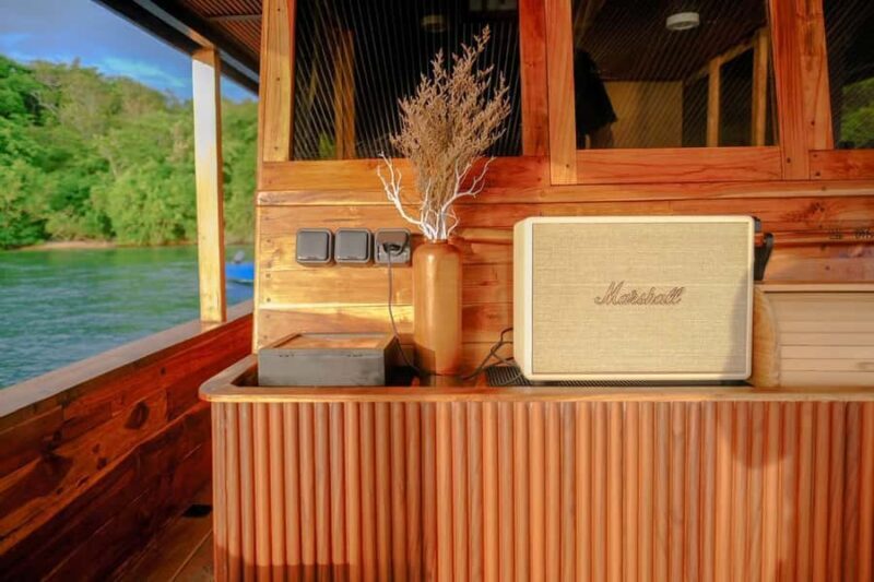 Komodo: Full-Day Sailing Trip by New Luxury Phinisi - FAQs