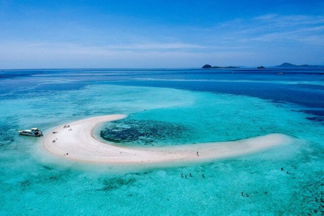 Komodo Island: Private Day Tour by Speedboat - Itinerary Overview