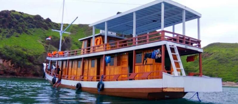Komodo: Slow Voyage 2D1N Overnight Sailing Experience - An Authentic and Careful Look at the 2D1N Experience