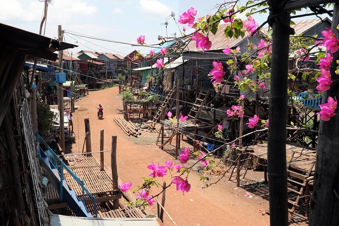 Kompong Khleang - Private Floating Village & Lake Tour From Siem Reap - Safety Measures