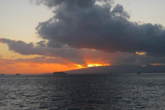 Kona-Kohala Coast Sunset Sail by Catamaran From Waikoloa - Beautiful Sunset and Scenery