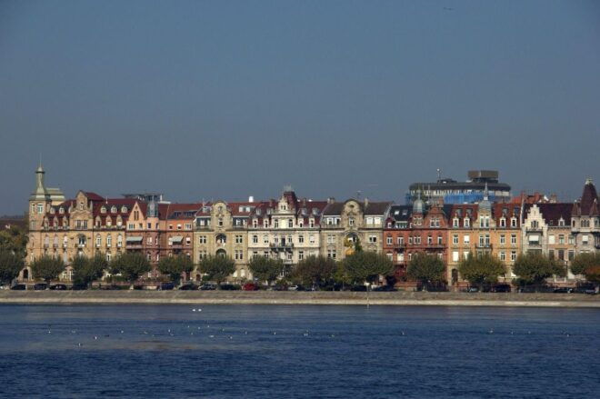 Konstanz: Private Guided Walking Tour - Architectural Marvels and Cultural Gems