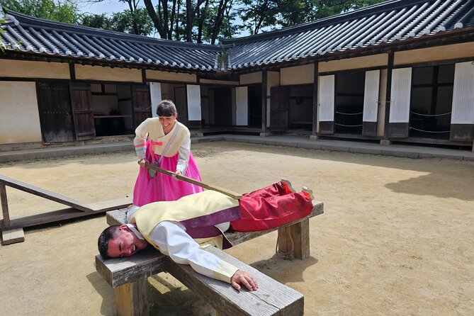 Korean Folk Village / Hanbok Experience / Tea Time [Hotelpickup] - Policies for the Korean Folk Village Tour