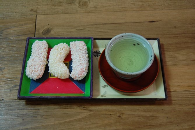 Korean Tea Ceremony and Kimchi Making Cultural Experience in Seoul - Traditional Korean Tea Ceremony
