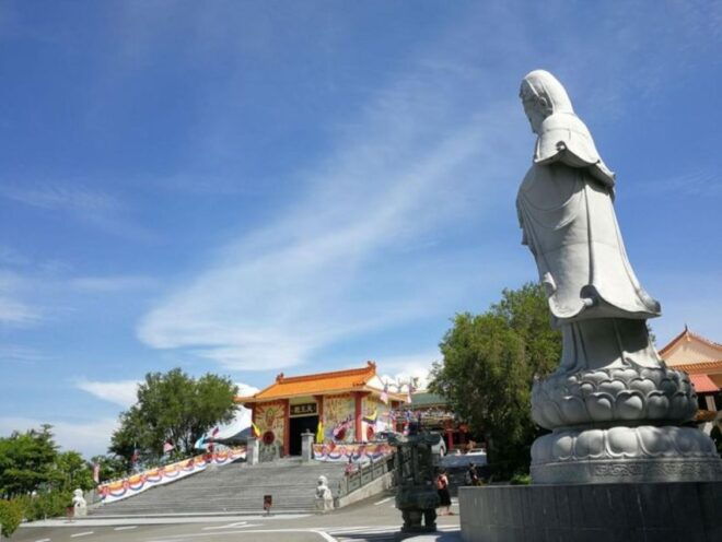 Kota Kinabalu: Discover the Beauty of the City Private Tour - Famous Landmarks