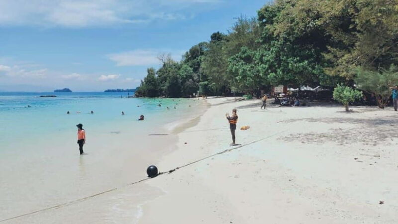 Kota Kinabalu: Twin Island Day Trip Tour ( Sapi & Manukan ) - The Experience from Review Insights