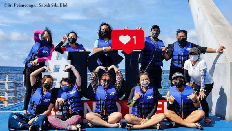 Kota Kinabalu : Unlimited Water Sports Sea Water World - The Marine Environment and Views