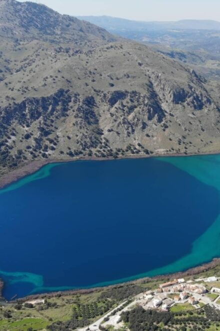 Kournas Lake: Hiking and Olive Oil Tasting - Experience Description