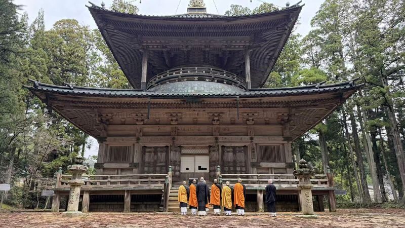 Koyasan & Okunoin Small Group Day Tour from Osaka - Why Koyasan makes a worthwhile day trip