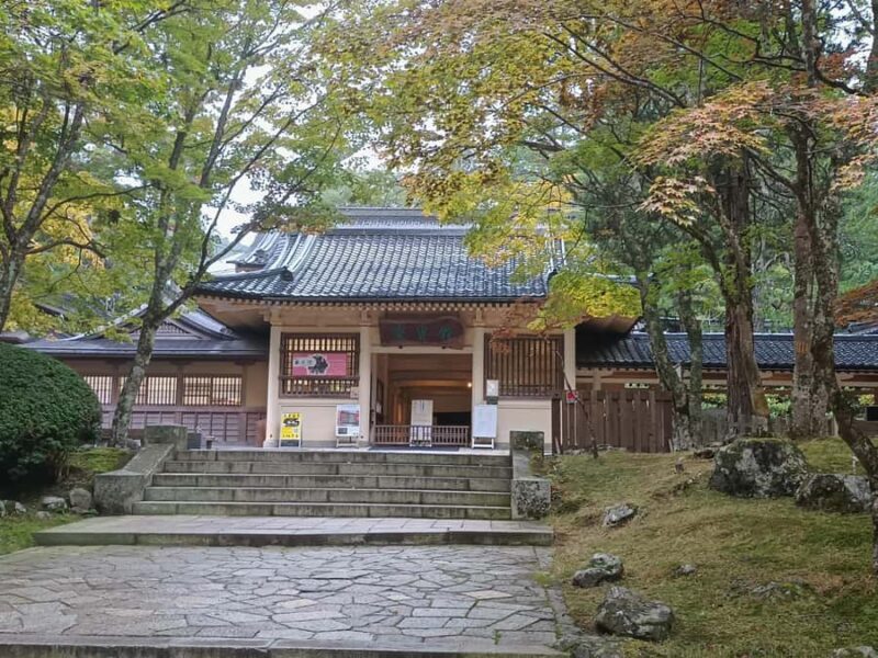 Koyasan: Other Stories Walking Tours in Koya Town - The Itinerary in Detail
