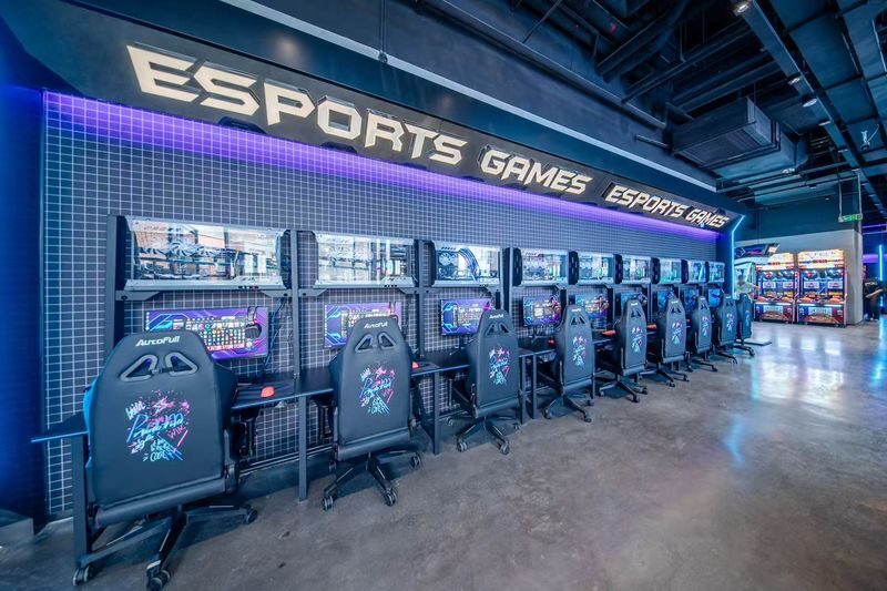 KP-FUN Fun Street | First Store in Shenzhen - A cyberpunk arcade on a mall scale