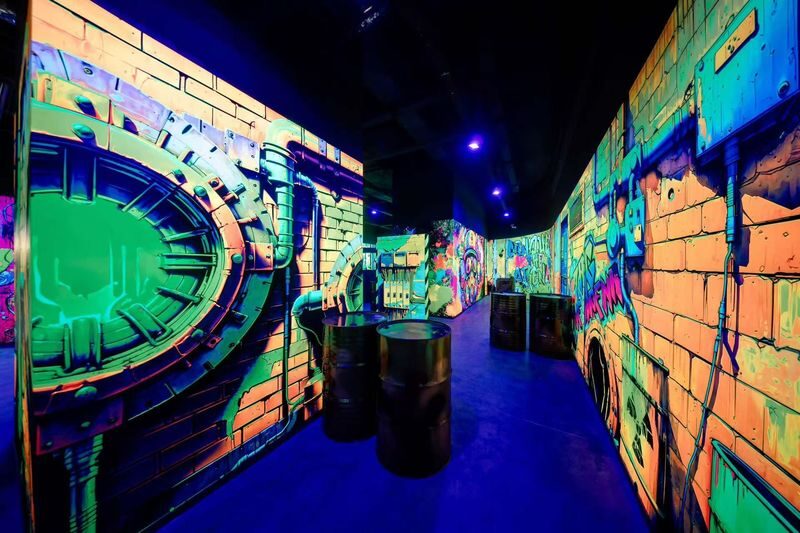 KP-FUN Fun Street | First Store in Shenzhen - Plan meals and breaks around the wristband