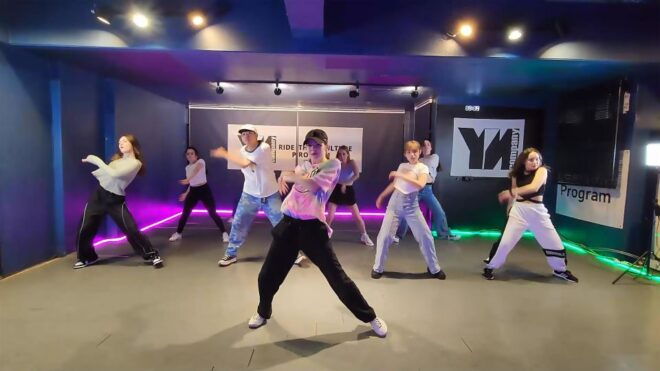 Kpop Dance Lesson & Free Video Shooting in Seoul - Product and Location Information