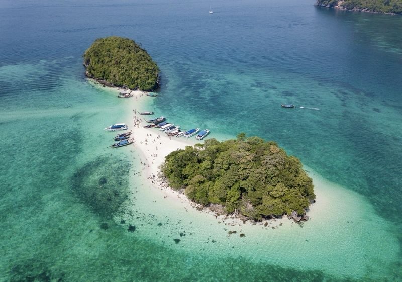 Krabi 4 Islands Day Trip with Snorkeling - Food, guide, and boat experience