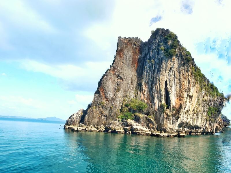 Krabi 4 Islands Half-Day Big Group Longtail Boat Tour - Should you book this Koh Lanta island tour?