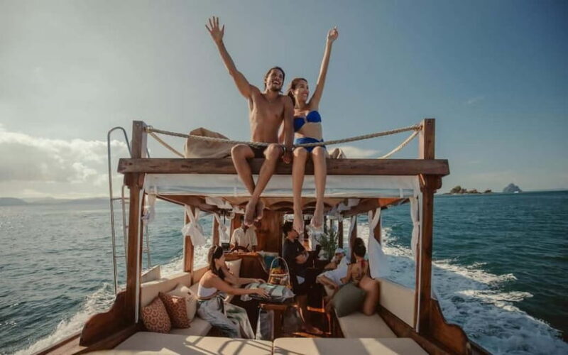 Krabi: 7 Island Tour by Luxury Longtail Boat with Snorkeling - What the Reviews Say