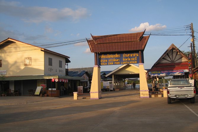 Krabi Airport To Koh Lanta by Shared AC Van - Pickup Details