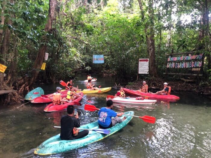 Krabi: Amazon Klong Srakaew Kayaking With Lunch - Frequently Asked Questions