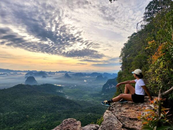 Krabi: Dragon Crest Sunrise Hike &Klong Root Kayak Adventure - Customer Experiences and Reviews