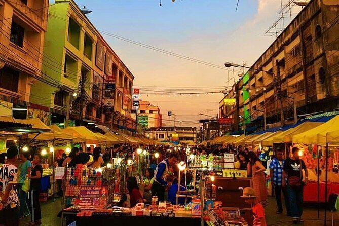 Krabi Evening Street Food Tour: Eat Like a Local - Who is This Tour Best For?