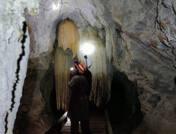 Krabi: Explore Tham Khlang Cave and Blue Lagoon Adventure - Break Down
