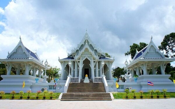 Krabi: Highlights Walking Tour With Buddhist Alms Ceremony - Common Questions