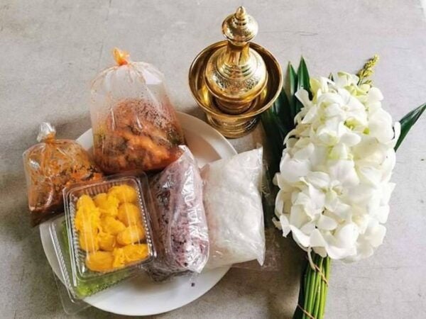 Krabi: Highlights Walking Tour With Buddhist Alms Ceremony - The Sum Up