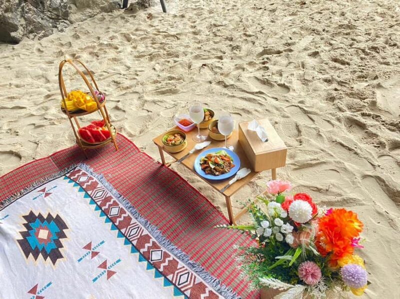 Krabi Hong Island + 4 Island by Luxury Vintage Boat - Practical Details and Value