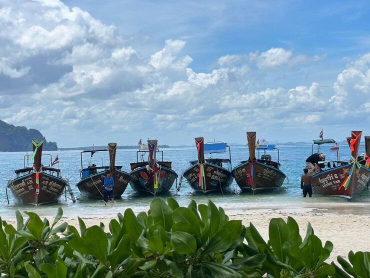 Krabi Hong Island Day Trip by Speed Boat or Longtail Boat - Benefits of Choosing Longtail Boat