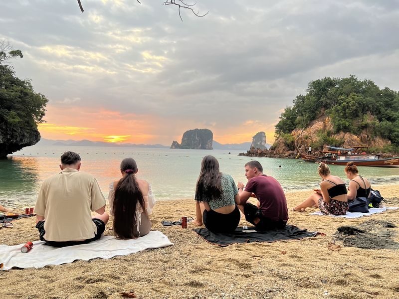 Krabi Hong Island Half-Day Sunset and Bioluminescent Snorkeling Tour - Who will enjoy this Krabi sunset trip