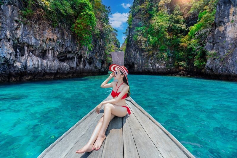 Krabi Hong Island Longtail Boat & Kayaking Tour - Who will get the most from this Hong Island trip