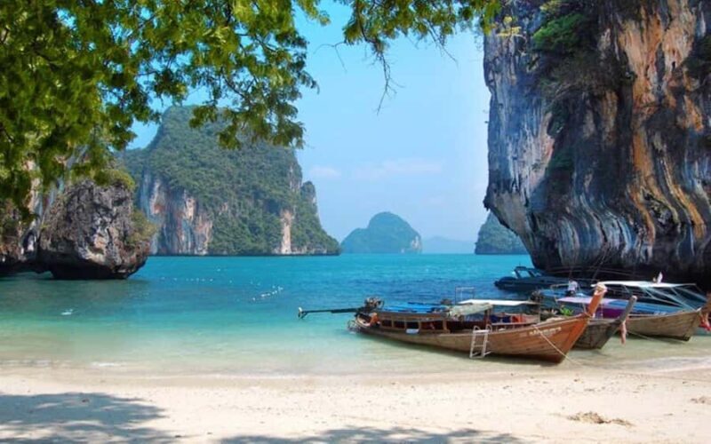 Krabi: Hong Islands by Speedboat with Lunch & Snorkeling - What Makes This Tour Stand Out
