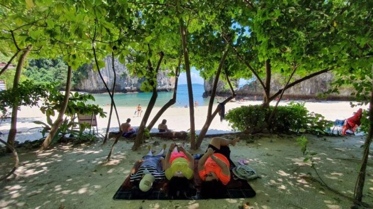 Krabi: Hong Islands Day Trip by Speedboat With Lunch - Review Summary and Customer Feedback