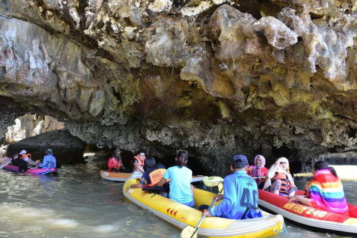 Krabi: James Bond Island Blast With Lao Lading Beach - Experiencing the Natural Beauty of Phang Nga Bay