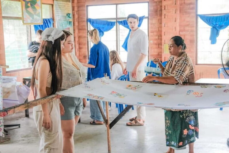 Krabi: Khao Khanab Nam Caves Tour with Romantic Boat Ride - In The Sum Up