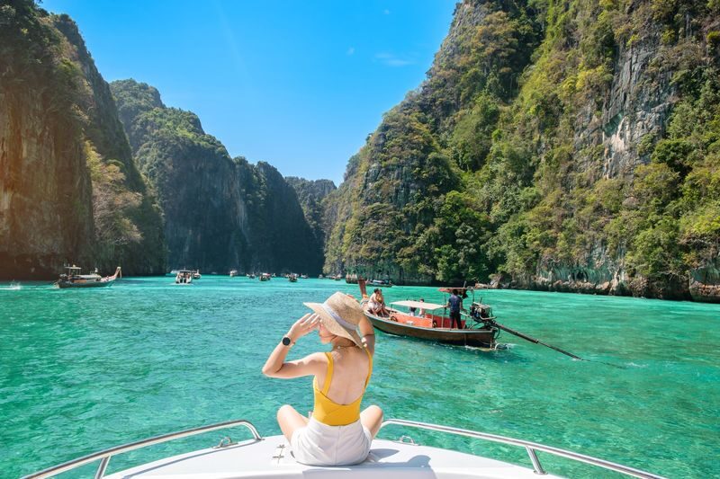 Krabi: Phi Phi and 4 Islands Day Tour by Speedboat - The useful points at a glance