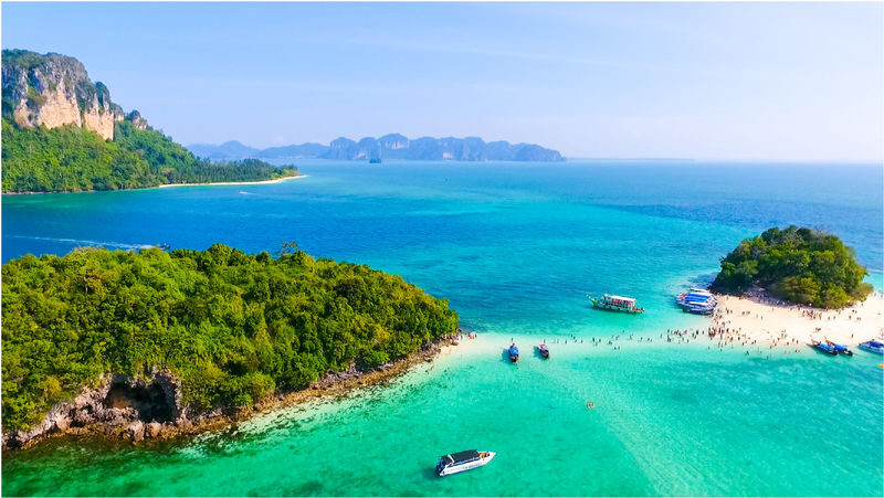 Krabi: Phi Phi and 4 Islands Day Tour by Speedboat - Who should choose this tour?