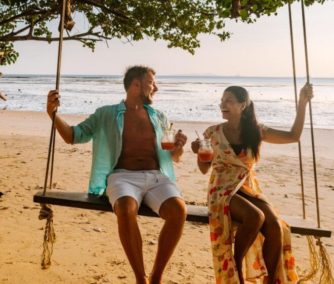 Krabi: Premium 4-Island Day Trip by Longtail Boat With Lunch - What to Expect on the Tour