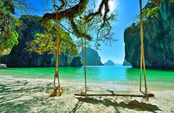 Krabi: Private Luxury Long-Tail Boat to Hong Island - Motion Sickness Warning