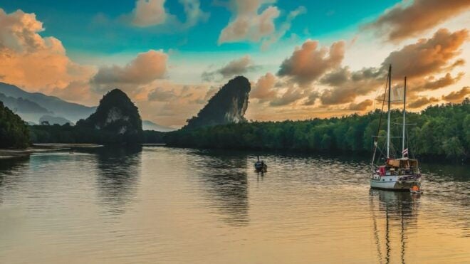 Krabi: Private Sunset Boat Trip and Night Market Tour - Sunset Boat Trip