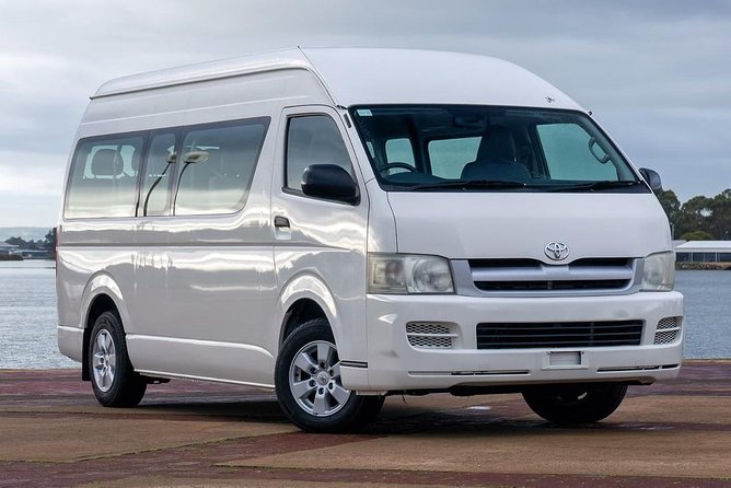 KRABI: Private Van (3-8 Pers) R/T Transfer Airport-Krabi-Airport - Meeting and Pickup