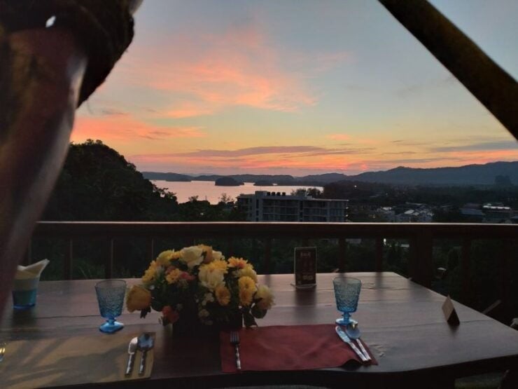 Krabi: Romantic Set-Menu Candlelight Dinner - Stunning Views of Krabis Pristine Waters