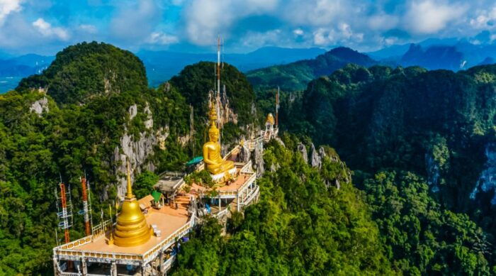 Krabi: Tiger Cave Temple, Emerald Pool and Hot Springs Tour - Visiting the Tiger Cave Temple