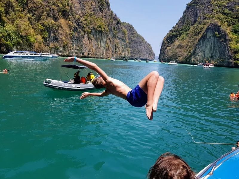 Krabi to Phi Phi Cove: Speedboat & Longtail Island Combo - Phi Phi’s famous stops, with a realistic view
