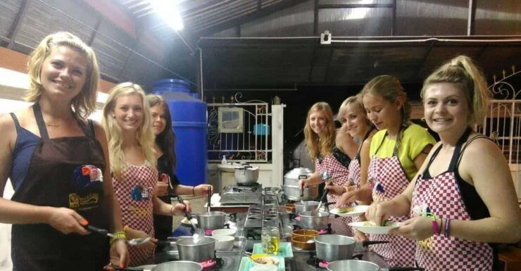 Krabi: Unveiling Thai Flavors by Night at Smart Cook School - Class Highlights and Structure