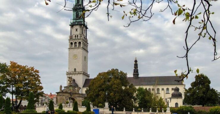 Krakow 1-Day Private Tour to Jasna Gora & Czestochowa - Tour Highlights