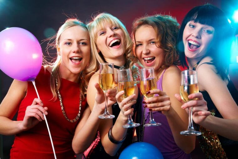 Krakow: 2-Hour Cocktail-Making Workshop - Why This Experience Offers Good Value
